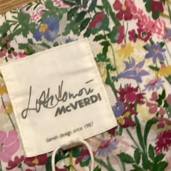 McVerdi Liberty of London cotton floral button down shirt. Size 12 - Picture 3 of 11